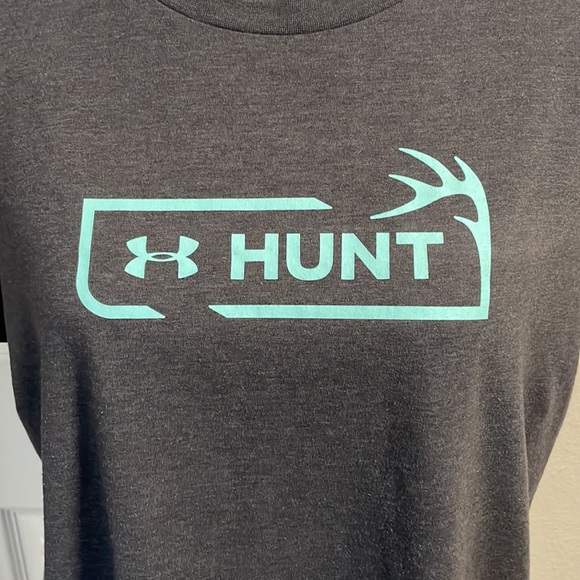 Under Armour Hunt - The Classic Tee - Picture 2 of 3